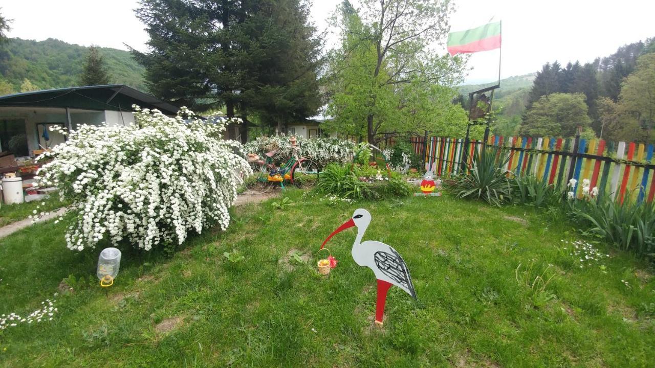 Къща За Гости Дъга Cherni Osum Extérieur photo