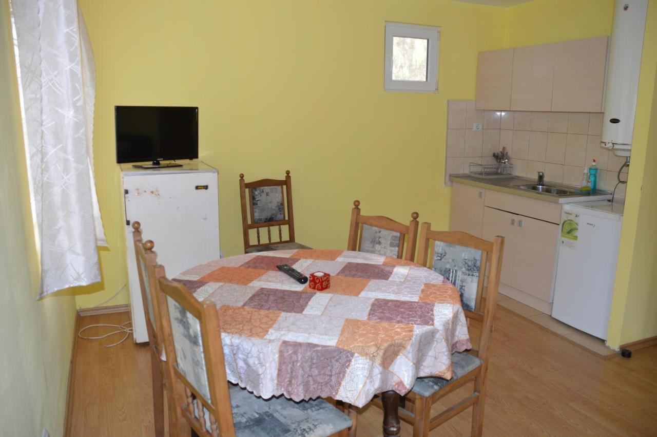 Къща За Гости Дъга Cherni Osum Extérieur photo