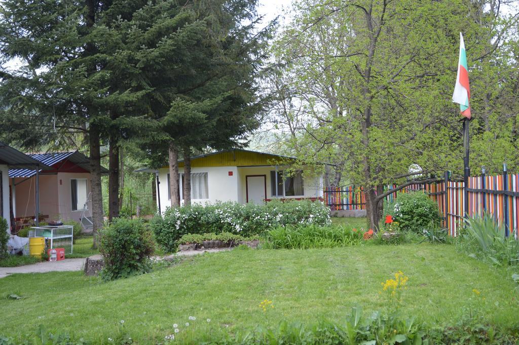 Къща За Гости Дъга Cherni Osum Extérieur photo